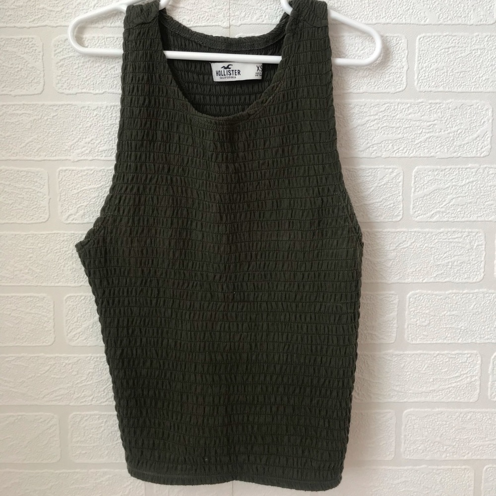 Hollister tank